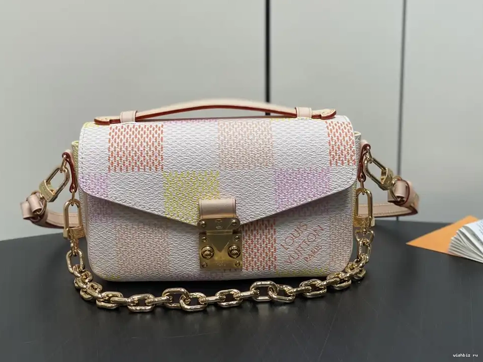 WIS POCHETTE VUITTON METIS LOUIS WEST EAST 0513